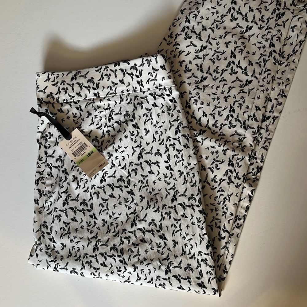 Emaline Patagonia Bk & WT Capri, Sz 18 NWT